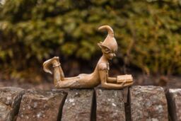 Marco Paul Elf Reading Resin Garden Ornament in Bronze - thumbnail 4