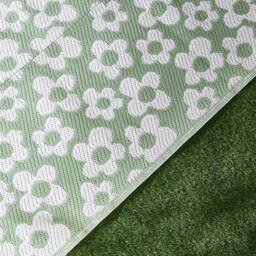OHS Daisy Reversible Outdoor Garden Rug Waterproof Area Mat - Size: 80 cm x 150 cm - thumbnail 2