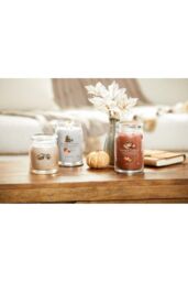 Yankee Candle Woodland Weekend Memories Signature Large Jar Candle - thumbnail 3