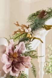 Dibor Luxury Magnolia Blush Xmas Decoration Staircase Christmas Garland 1.8m - Size: Large - thumbnail 3
