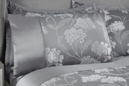 New Edge Blinds English Garden Bedspread in Grey - Size: Double - thumbnail 4