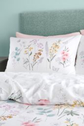 Catherine Lansfield 'Emilia Floral' Reversible Duvet Cover Set in White - Size: Double - thumbnail 3