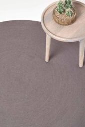 Homescapes Handmade Woven Braided Oval Rug in Grey - Size: 110 cm x 170 cm - thumbnail 3