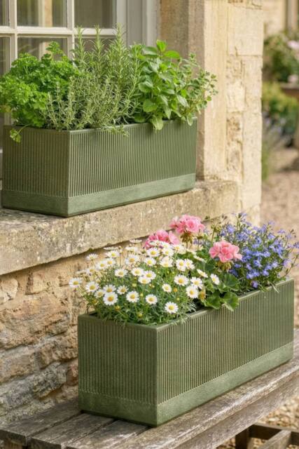 Dibor Set of 2 Mela Rib Green Summer Outdoor Garden Planters - Size: Large - image 1