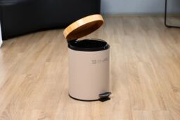 simpa 5L Soft-Closing Pedal Dustbin with Bamboo Lid in Taupe - thumbnail 2