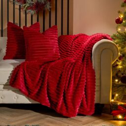 OHS 2 x Faux Fur Thick Rib Filled Cushion Covers in Red - Size: 45 cm x 45 cm - thumbnail 3
