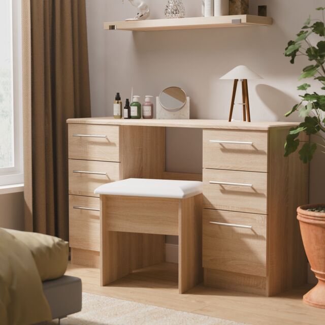Ready Assembled 2 U Carlton 6 Drawer Kneehole Desk (Ready Assembled) in Light Oak - image 1