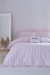 Sassy B 'Stripe Tease' Reversible Duvet Cover Set in White - Size: Double - thumbnail 1