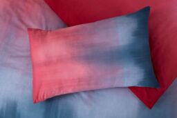 Rapport Home Ombre Polycotton Duvet Cover Set With Pillowcase in Red - Size: King - thumbnail 2