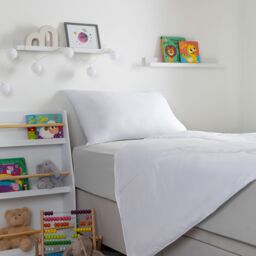 Slumberdown Little Slumbers Anti Allergy 4.5 Tog 100% Cotton Kids Single Bedset in White