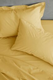 Catherine Lansfield 'Easy Iron Percale' Standard Pillowcase Pair in Yellow - Size: Standard Pillow Case - thumbnail 2
