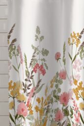 Catherine Lansfield 'Countryside Floral' Shower Curtain in Pink - Size: 180 cm width x 180 cm drop - thumbnail 3