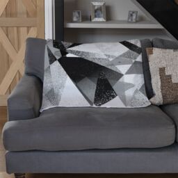 Benjamin Tate Design Black & White Geometric Grunge Pattern Blanket in Natural - Size: 120 cm x 150 cm - thumbnail 2