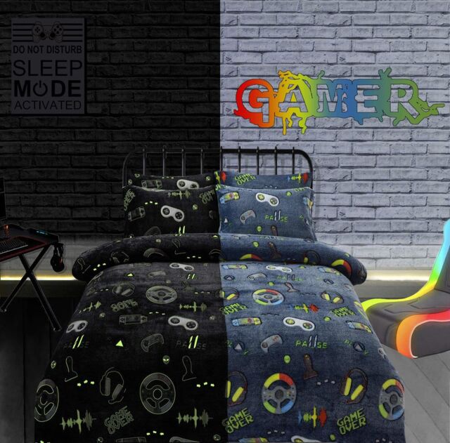 New Edge Blinds Gamer Station Glow in the Dark Teddy Duvet Set - Double in Grey - image 1
