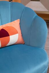 Orsina Velvet Scalloped Armchair, Supportive Armrest Lounge Chair, Easy to Clean Velvet Accent Chair in Blue - thumbnail 3