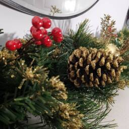 Samuel Alexander 180cm (6ft) Premier Gold Dressed Christmas Garland with Berries Pine Cones & Gold Baubles in Green - thumbnail 6