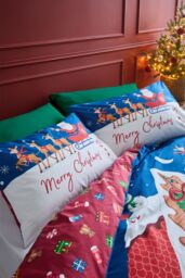 Catherine Lansfield 'Christmas Santa's Workshop' Reversible Duvet Cover Set in Navy - Size: Single - thumbnail 3