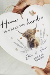 Personalised Memento Company Personalised Highland Cow Hanging Heart Ornament in White - thumbnail 3