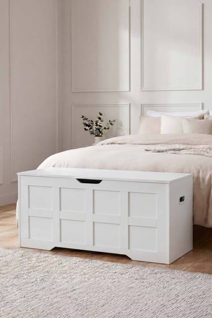 Home Discount Vida Designs Storage Ottoman Spacious Storage Space-saving Design in White - image 1
