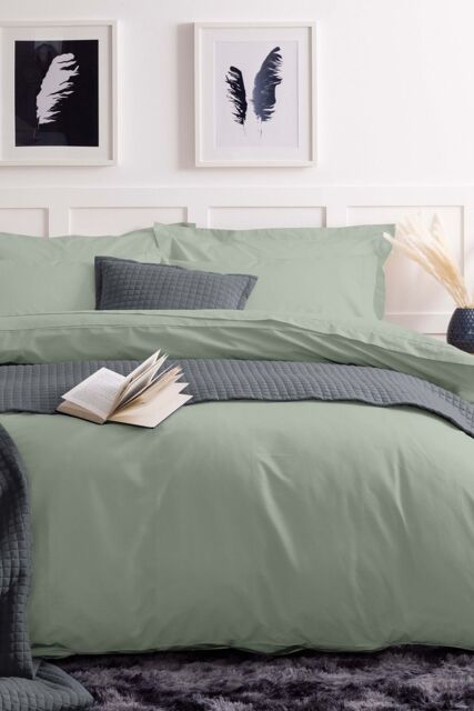 Belledorm Easy Care 200 Thread Count Cotton Polyester Percale Duvet Cover in Pale Green - Size: Double - image 1