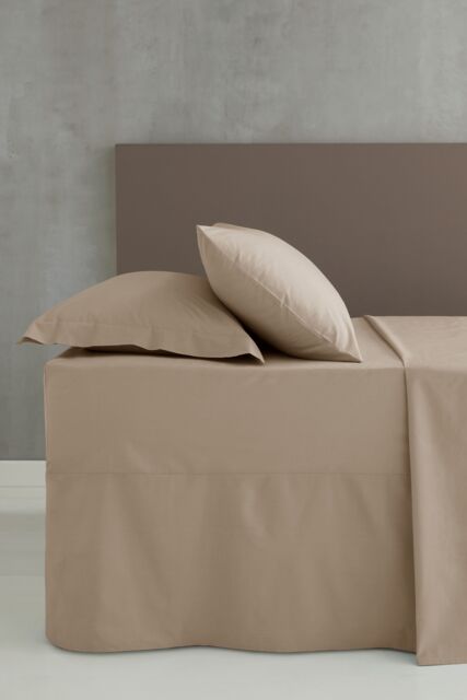Catherine Lansfield 'Easy Iron Percale' Combed Polycotton 25cm Depth Sheet in Natural - Size: Single Fitted - image 1