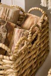 Dibor Woven Large Scalloped Water Hyacinth Indoor Storage Basket in Beige - thumbnail 3