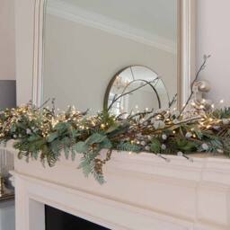Lemon Pavilion Furniture and Decor 2.75m9ft Plug-In LED Eight Sequence Warm Cluster String Light in Clear - thumbnail 5