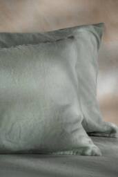 Soak&Sleep Misty Green French Linen Oxford Pillowcase Pair in Pale Green - thumbnail 3