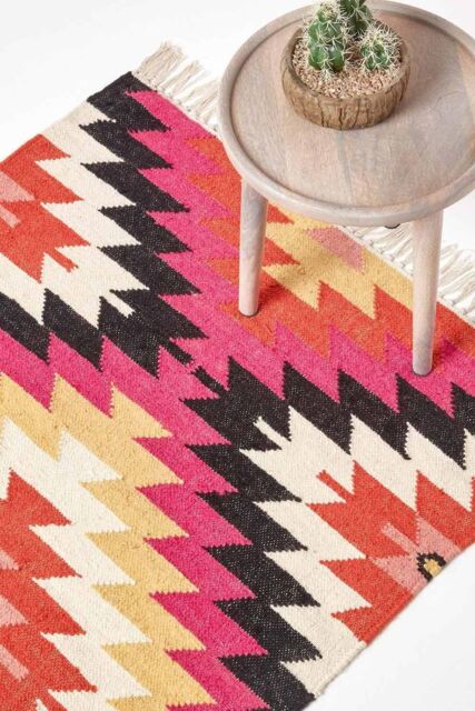 Homescapes Jakarta Handwoven Geometric Pattern Kilim Wool Rug - Size: 160 cm x 230 cm - image 1