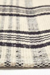 Homescapes Logan Tartan Check Non-Slip 100% Wool Rug in Natural White - Size: 120 cm x 170 cm - thumbnail 4