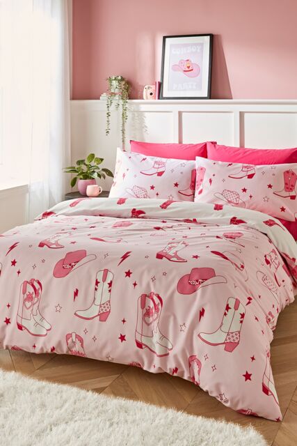Sassy B 'Cowgirl Boot' Reversible Duvet Cover Set in Pink - Size: Single - image 1
