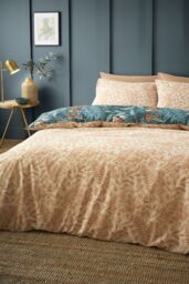 Catherine Lansfield 'Tropic Tiger Leaf' Duvet Cover Set in Green - Size: Double - thumbnail 2