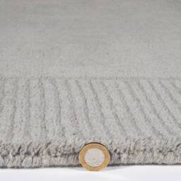 Esselle Esme Large Wool Rug in Silver - Size: 160 cm x 230 cm - thumbnail 6