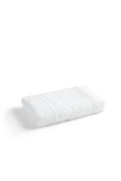 CHRISTY 'Boho' Fringed Jacquard Cotton Towels in White - thumbnail 2