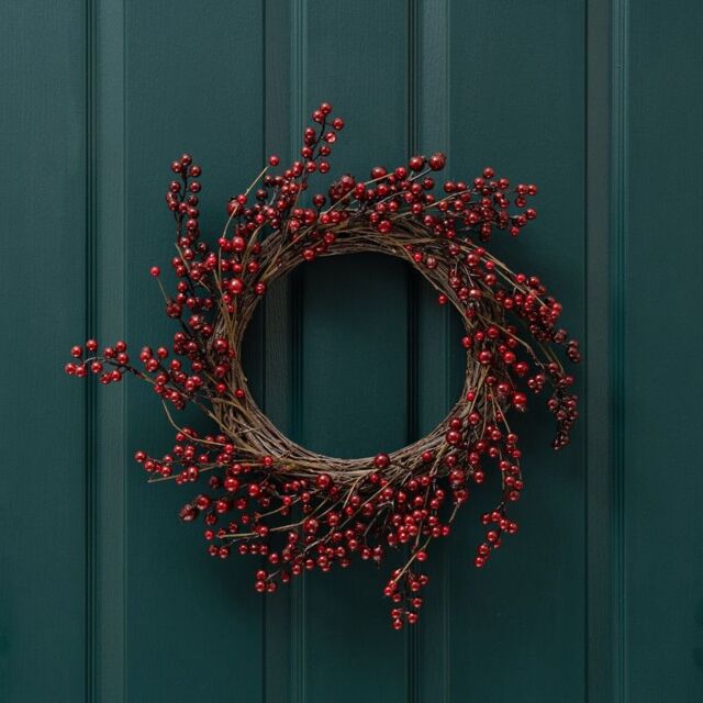 Scottish Everlastings Ltd 40cm Red Berry Wreath - image 1