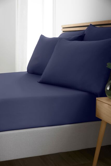 Catherine Lansfield So Soft Non Iron Fitted Sheet in Navy - Size: King Fitted