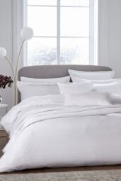 1951 'Kham' Cotton Cushion in White - Size: 40 cm x 60 cm - thumbnail 4