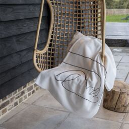 Benjamin Tate Design Line Face drawing Designer Blanket in Natural - Size: 120 cm x 150 cm - thumbnail 3