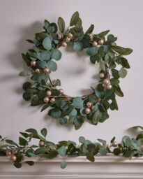 Dibor Giant Eucalyptus Christmas Door Wreath 55cm with Garland 2m in Green - thumbnail 1