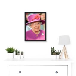 Artery8 Queen Elizabeth II England Photo Rouse Portrait A4 Artwork Framed Wall Art Print in Black - thumbnail 2