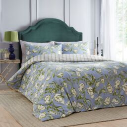 Wylder Nature Albera Floral Duvet Cover Set in Light Blue - Size: King - thumbnail 4
