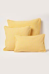 Homescapes Cotton Gingham Check Cushion Cover in Yellow - Size: 60 cm x 60 cm - thumbnail 5