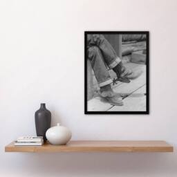 Artery8 Russell Lee Boots & Spurs Vintage Photograph Framed Wall Art Print in Grey - Size: A4 - thumbnail 4