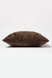 Homescapes Sofia Pleated Velvet Cushion in Brown - Size: 45 cm x 45 cm - thumbnail 4