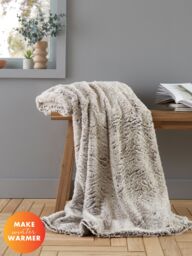 Catherine Lansfield 'Wolf Faux Fur' Cosy Family Sized Extra Large Throw in Natural - Size: 150 cm x 200 cm