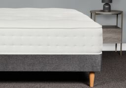 Sloomy Backcare 2000 Pocket Sprung Mattress in White - Size: King - thumbnail 2