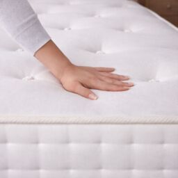Sloomy Backcare 2000 Pocket Sprung Mattress in White - Size: King - thumbnail 9