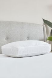 Catherine Lansfield 'Luxury Box' Cotton Pillow in White - thumbnail 2