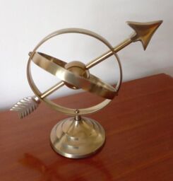 Inspirational Gifting Armillary Sphere Globe Desk Top Brass Ornament Sculpture in Gold - thumbnail 3