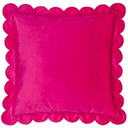 Furn Lil Scallop Velvet Cushion in Fuchsia - Size: 45 cm x 45 cm - thumbnail 2
